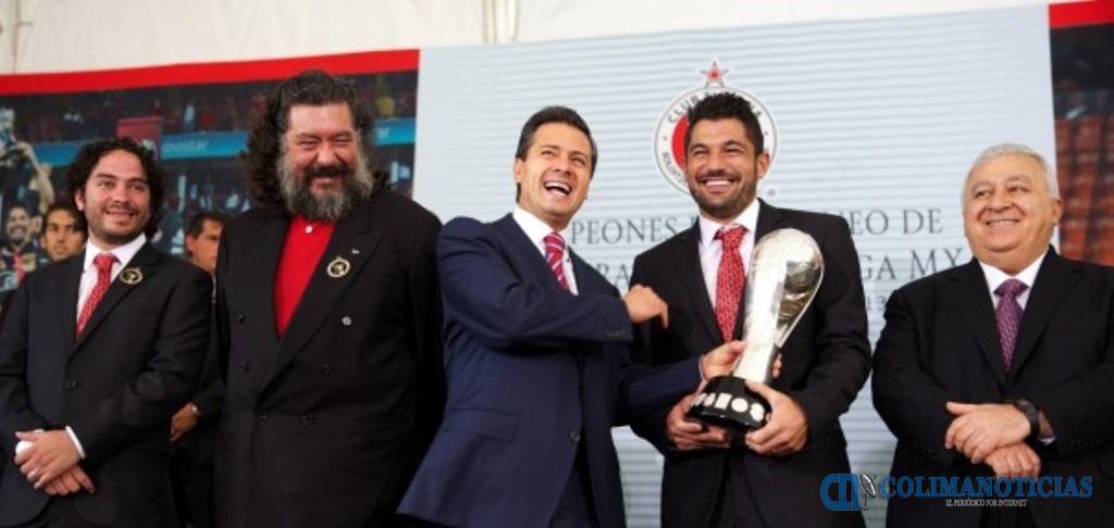 0139_JULIO2013_EPN con XOLOS (Medium)