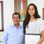 kike entrega reconocimiento
