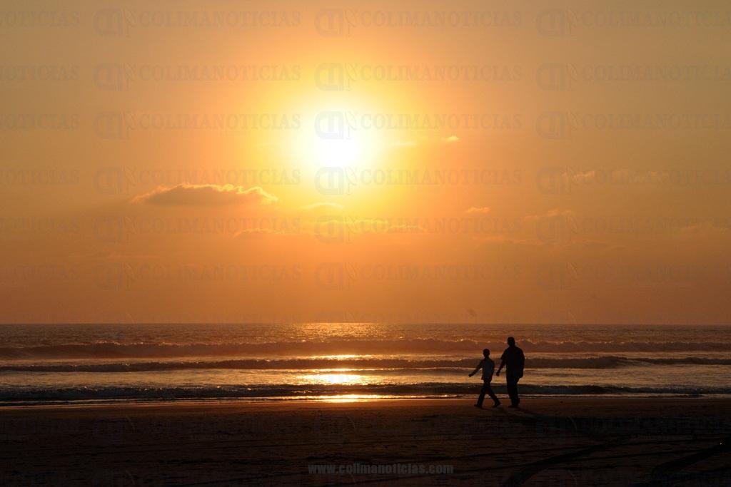 puesta de sol playa
