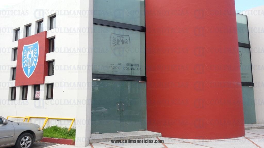 colegio de medicos colima