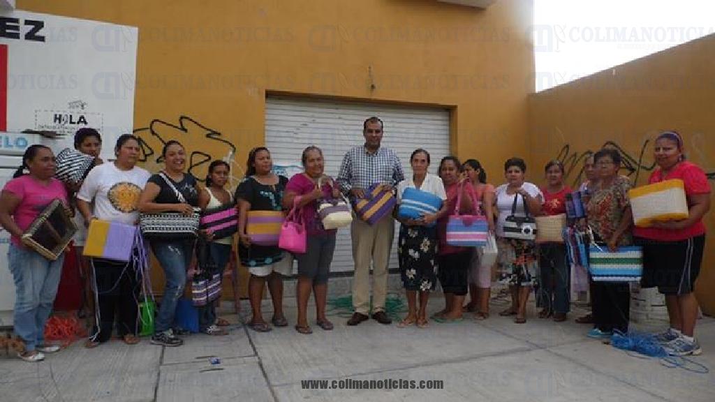 inf_0023_OCTUBRE2013_PRIVdeA_AUTOEMPLEO EN MUJERES