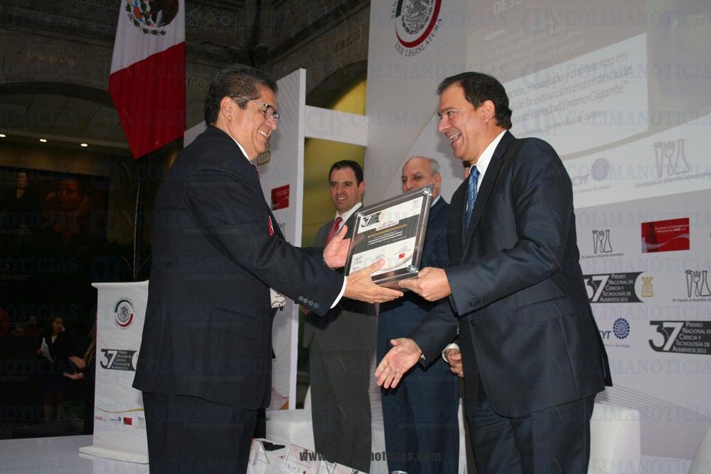 Entregan Premio Nacional en Ciencia y Tecnología de Alimentos