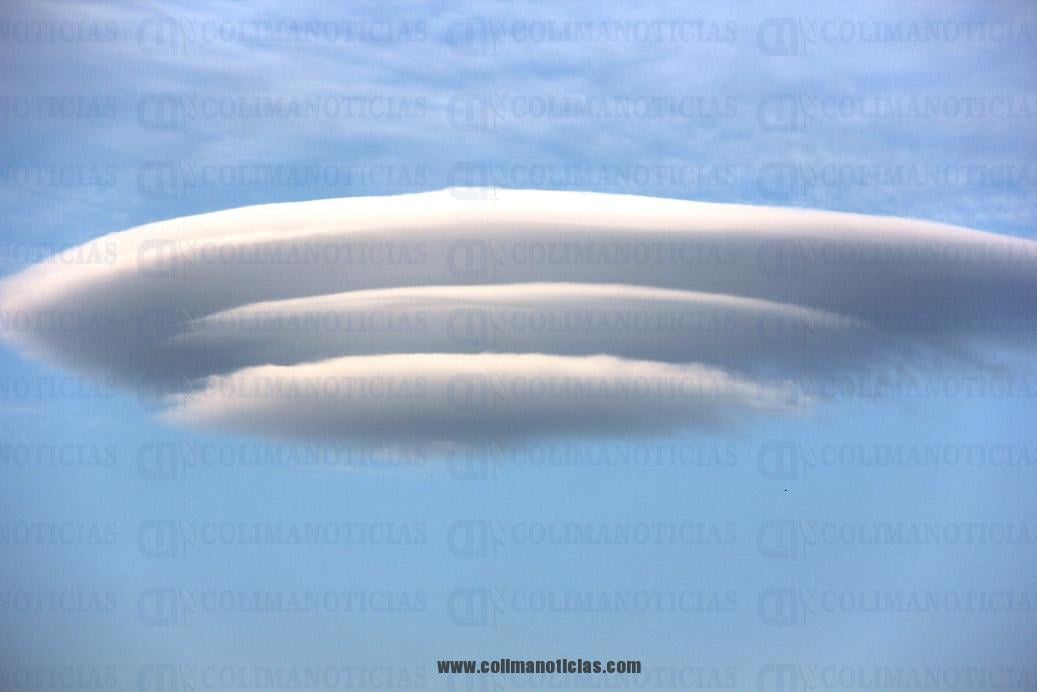 nube forma de ovni 3