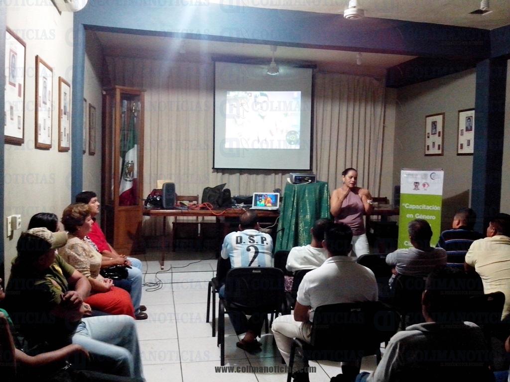 talleres de sensibilización para policias de Armería
