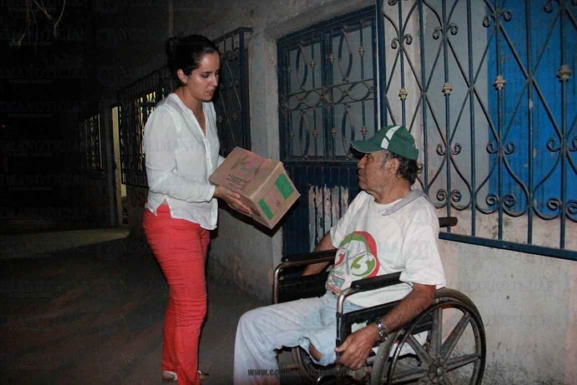ayuntamiento de Tecomáon apoya a cortadores de platano (Medium)