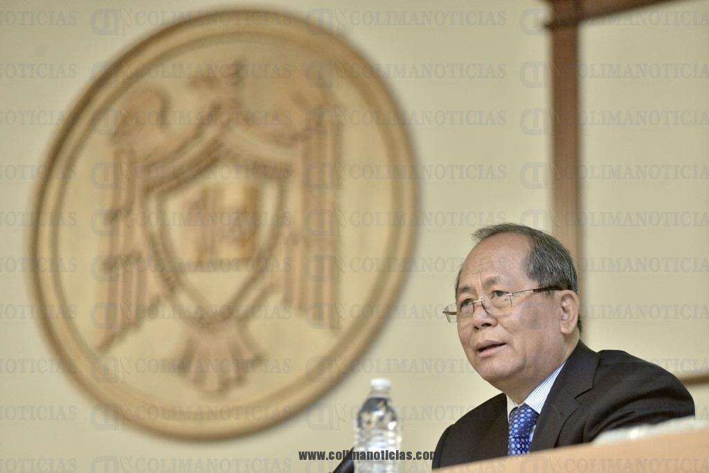 Conferencia del embajador de China Qiu Xiaoqui
