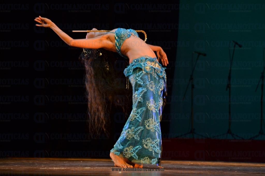Grupos de Comala se presentaron en el Mes de la Danza (13)