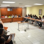 Toman protesta a integrantes del Sistema