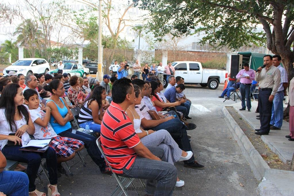 ayunt colima entrega obras 23 abr