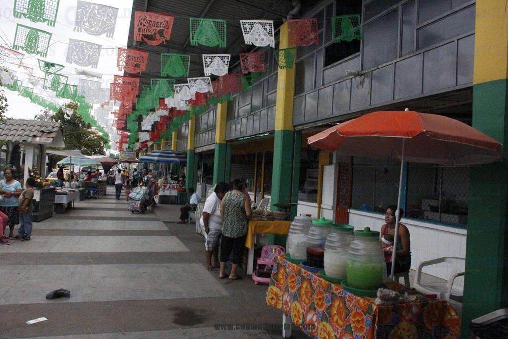 mercado lazaro cardenas de Tecomán
