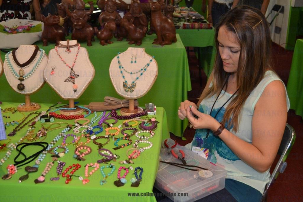 Expoventa Artística y Artesanal