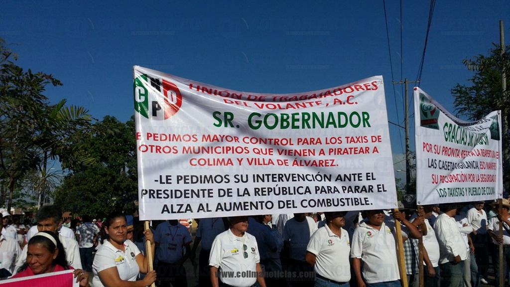 piden frenar taxis pirata