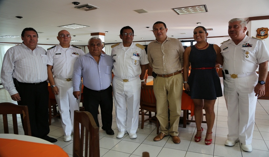 Estrechan Salud