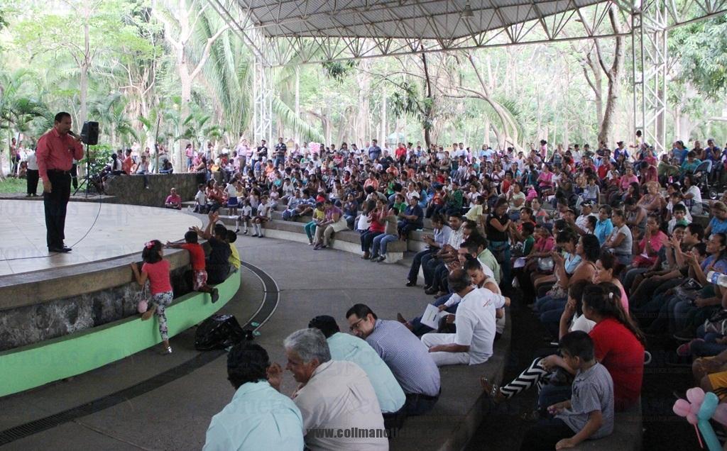 entrega d ebecas ayunt colima