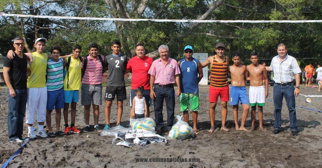 0015.AGOSTO2014_Entrega Uniformes de Voleibol