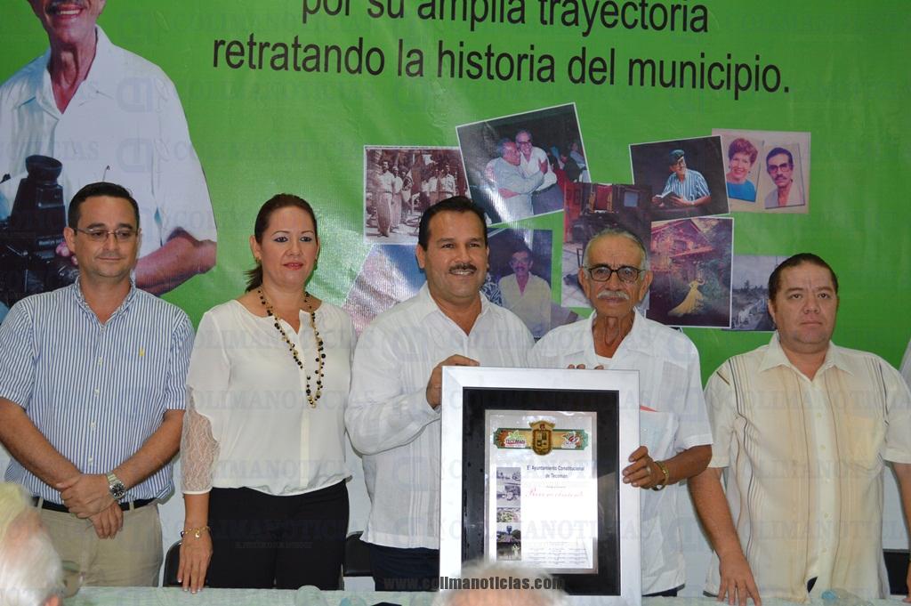 homenaje a juan jose villa