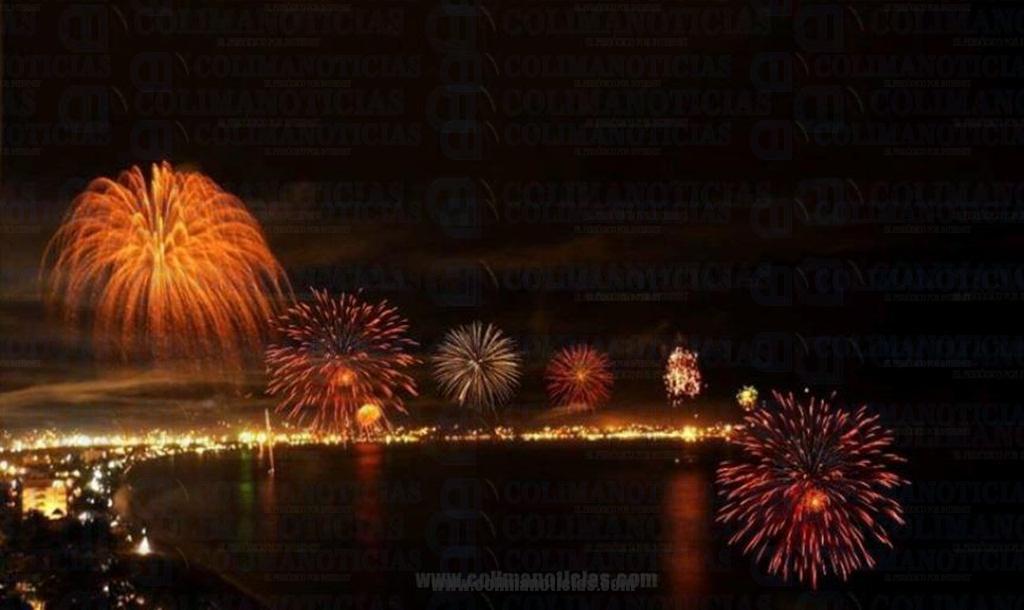 MANZANILLO años nuevo se ilumina