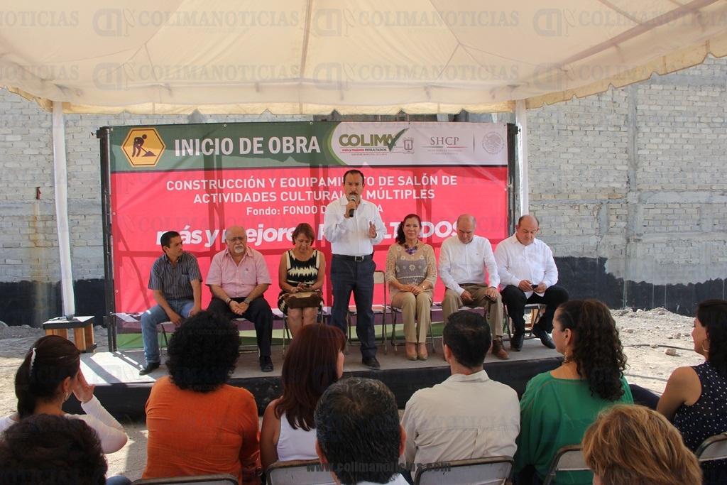 construcción de salón de actividades culturales múltiples