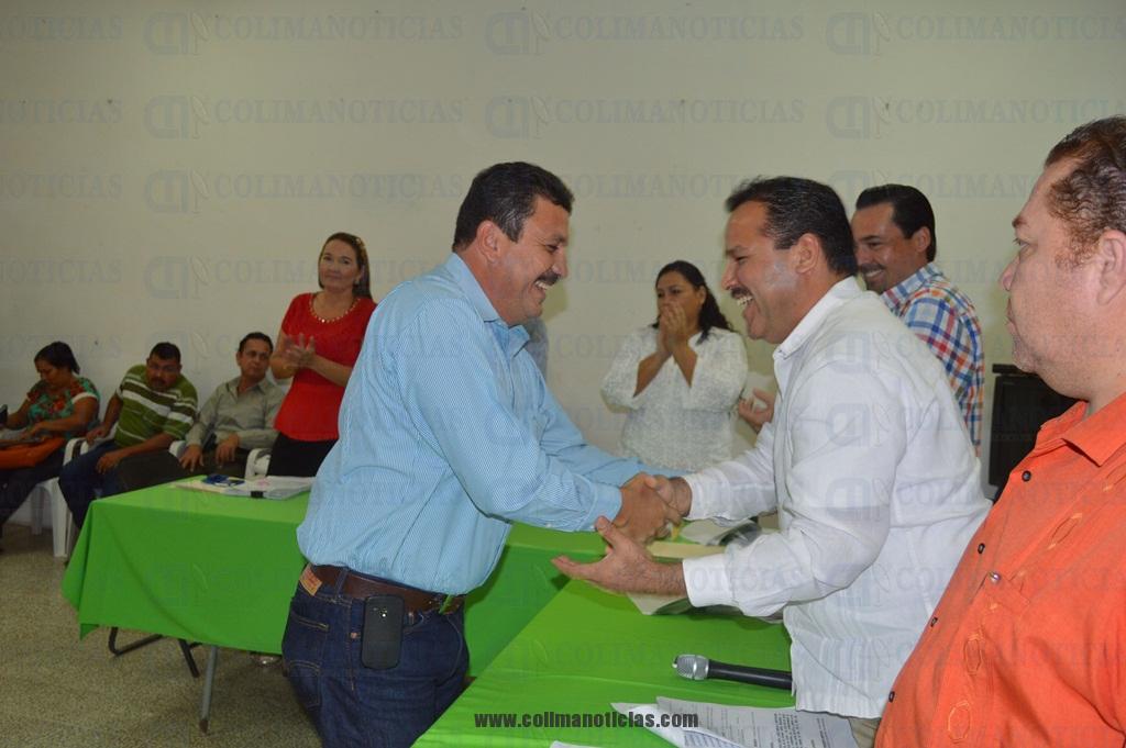 nuevo oficial mayor del ayuntamiento de Tecoman