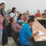 Capacitan a centros de rehabilitación de adicciones