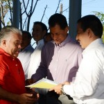 Gobernador a estudiantes con becas e infraestructura educativa