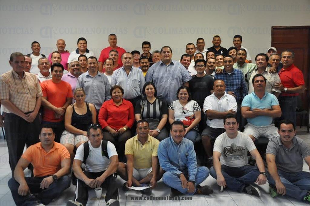 Promotores deportivos de la UdeC reciben curso de trabajo en equipo