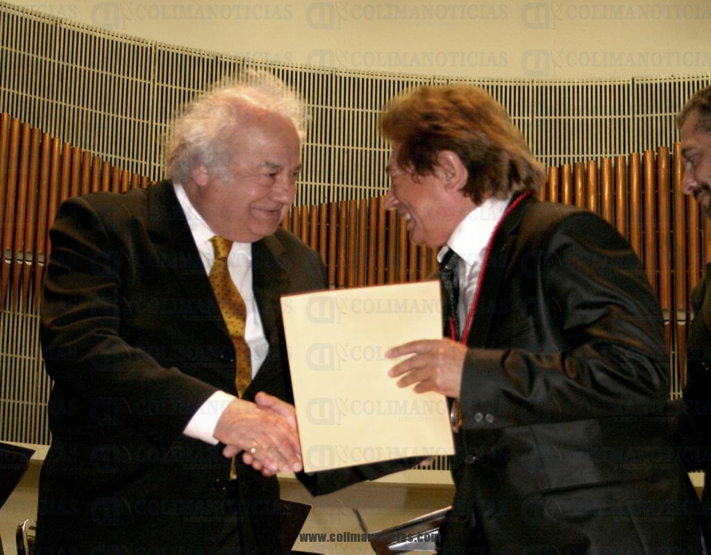 Recibe Anatoly Zatín Medalla Mozart