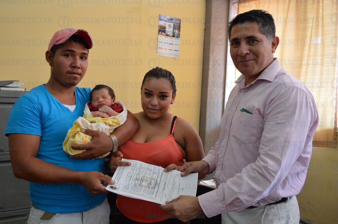primer nacimiento en Tecomán (Medium)