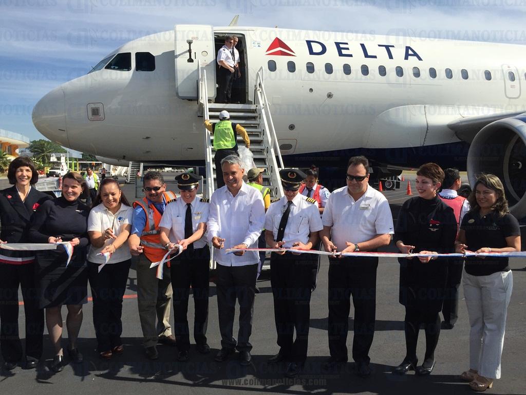 primer vuelo comercial procedente de Minneapolis
