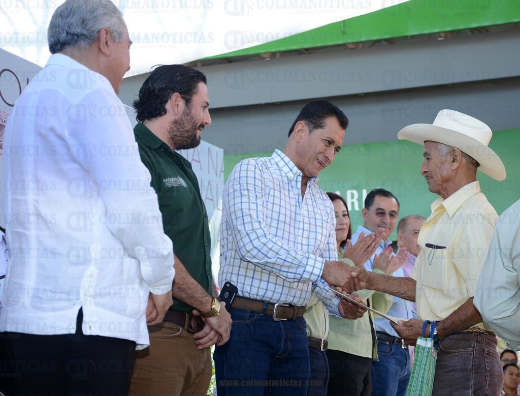 Incentiva Gobernador acuacultura en la entidad