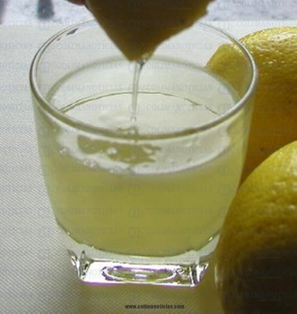 Beber agua templada con limon en ayunas