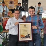 Reconocen a UdeC por su participación en fiestas de La Villa (1)