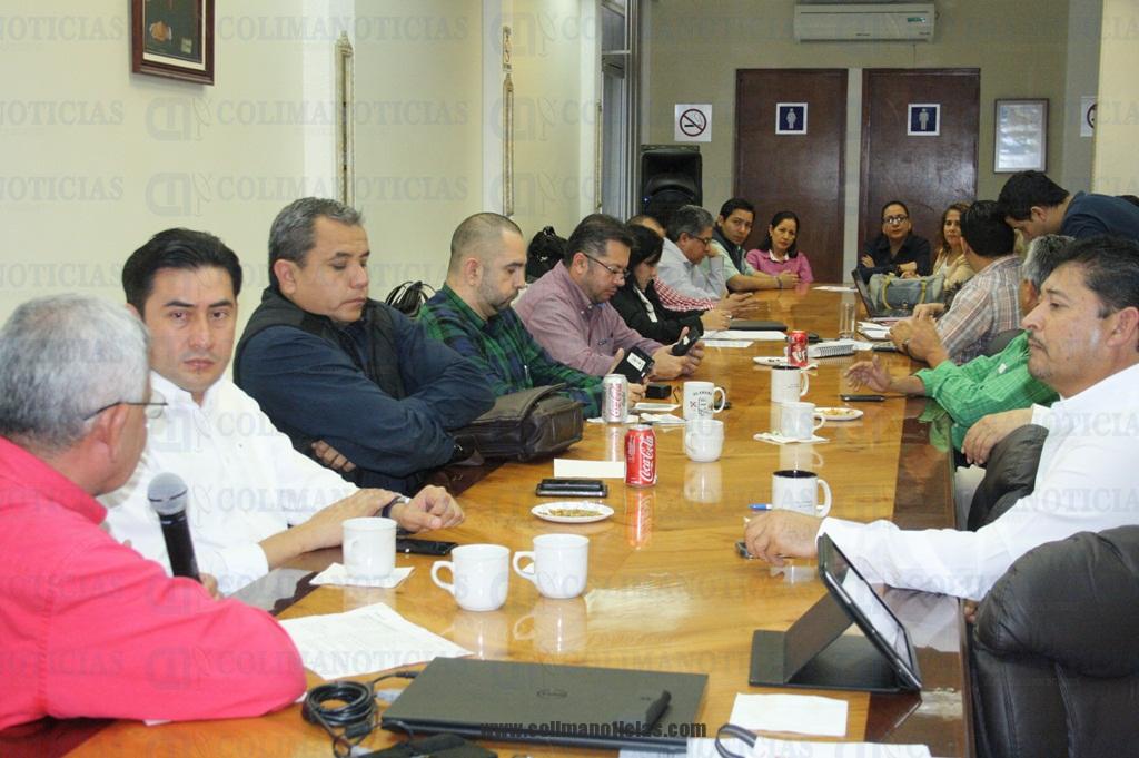 Sedescol presenta a diputados la Comisión Estatal de Evaluación del Desarrollo Social