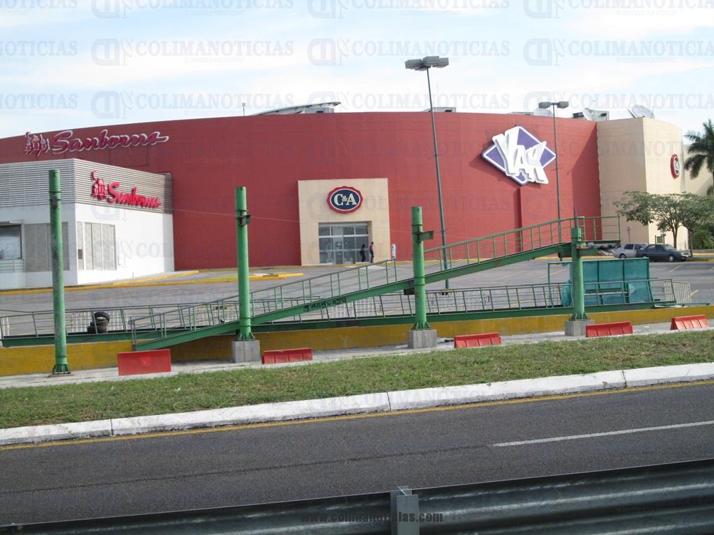 avance lleva el puente peatonal