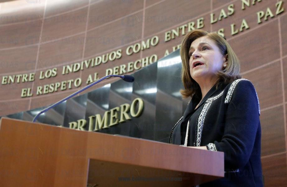 Arely Gómez ya es titular de la PGR; toma protesta en el Senado
