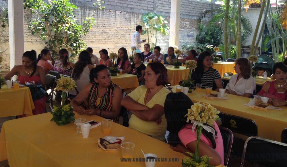 Desayuno con mujeres PRD Martha
