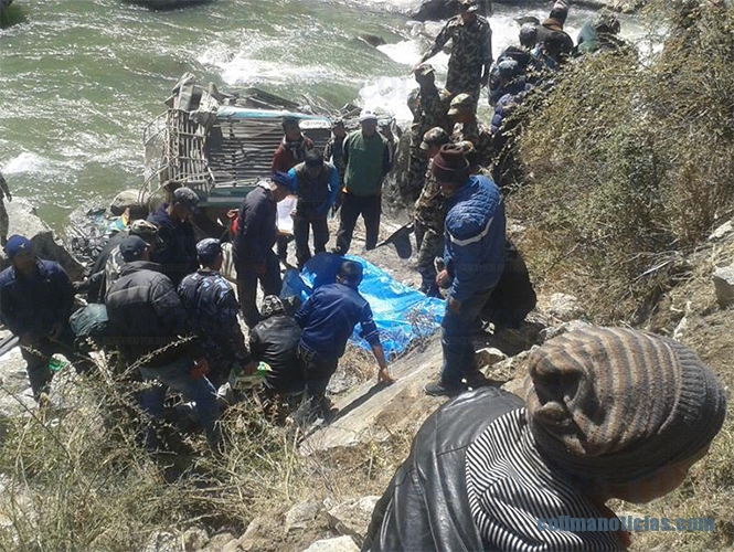 accidente autobus nepal