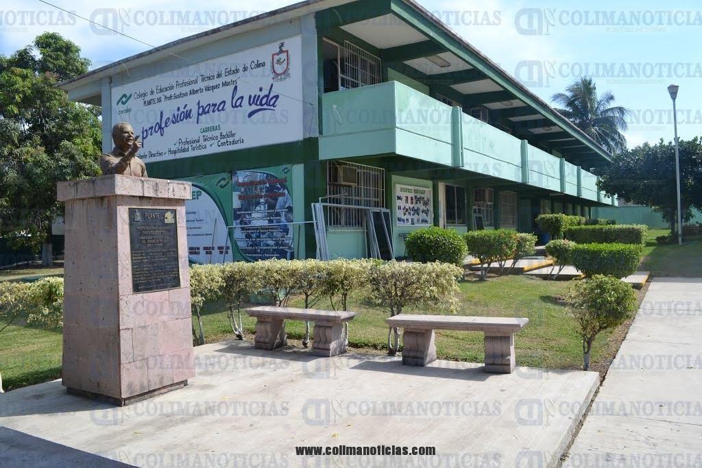 escuela de manzanillo