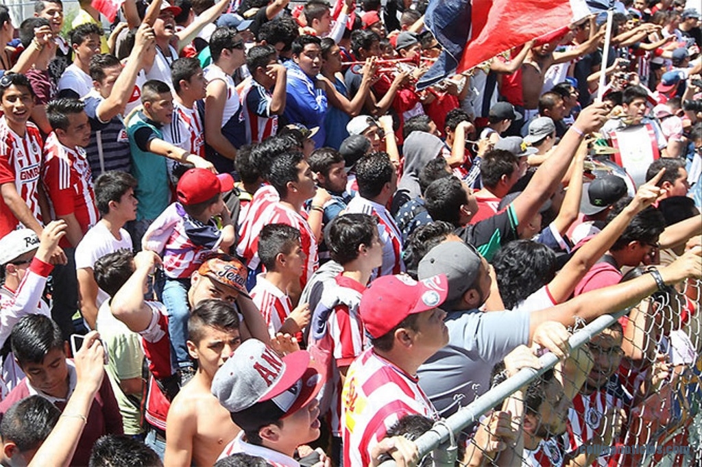 0007.ABRIL2015_LigaMX_Seguidores de Chivas