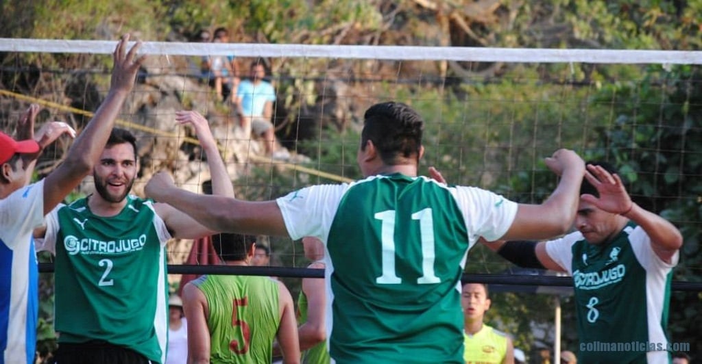 0037.ABRIL2015_Voleibol Alcuzahue 2015_Citrojugo Campeón