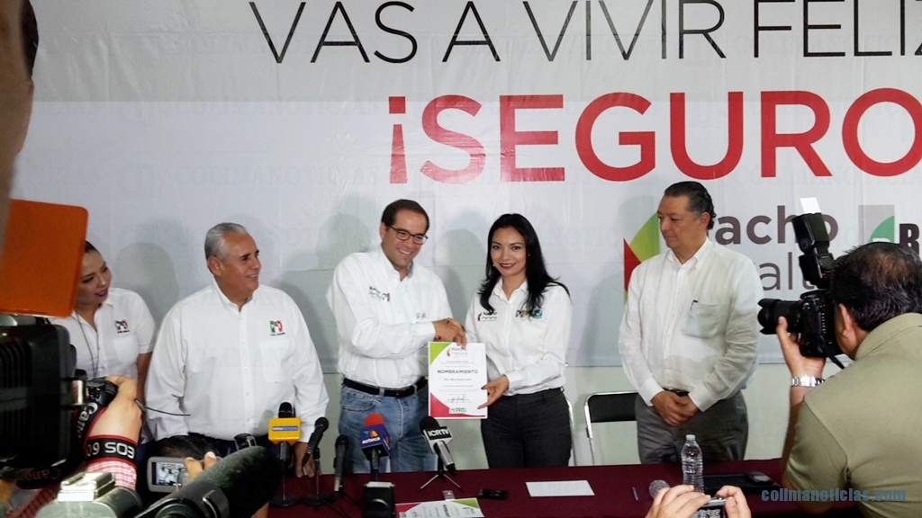 Reciben nombramientos Mely Romero y Rogelio Rueda