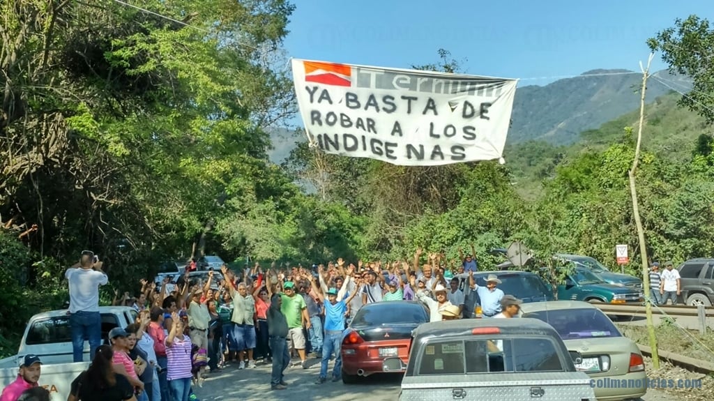 bloqueo Comunidad Indígena de Aquila