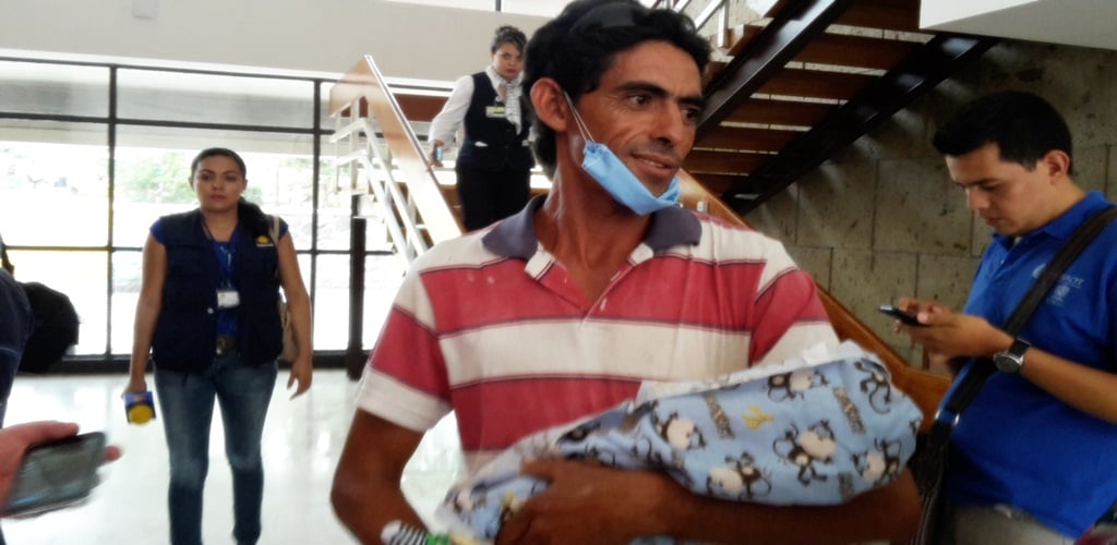 hospitalizan a bebes