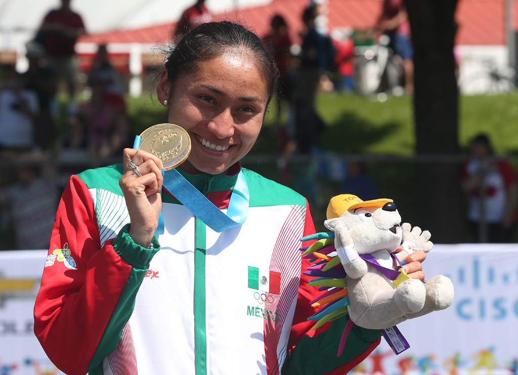 0145.JULIO.2015_PanAM2015_María Guadalupe González_Oro en Caminata 20K