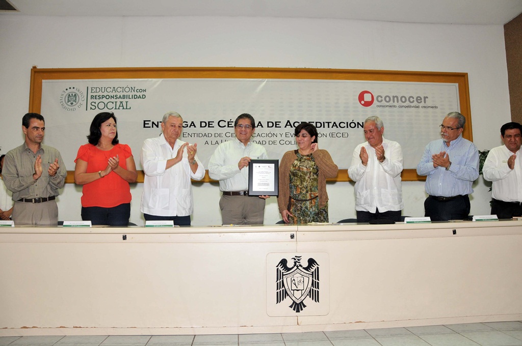 Entregan cédula de acreditación a la UdeC_PRINCIPAL