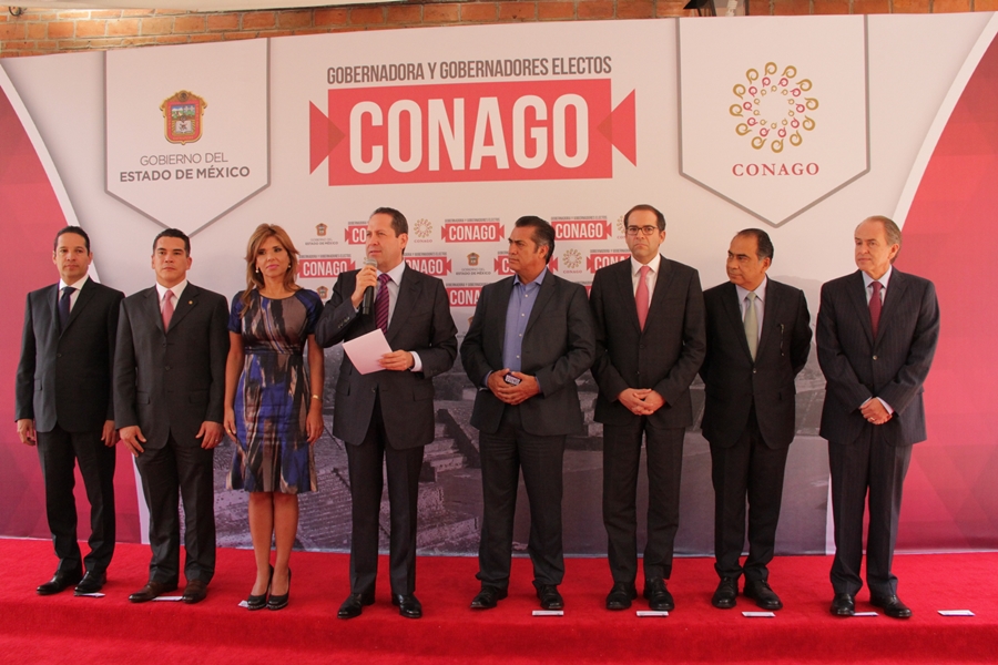 Participa Nacho Peralta en reunión con el presidente de la Conago