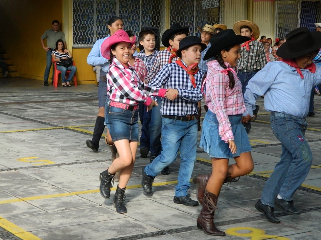 muestra de danza Arte y Cultura