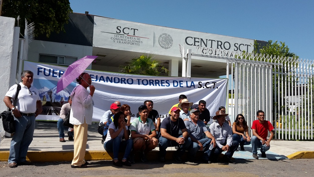 toman oficinas de la SCT