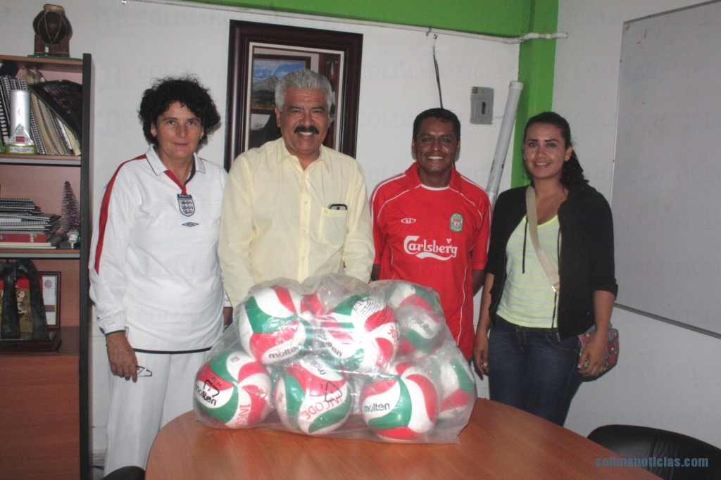 0210.AGOSTO.2015_Entrega de Balones