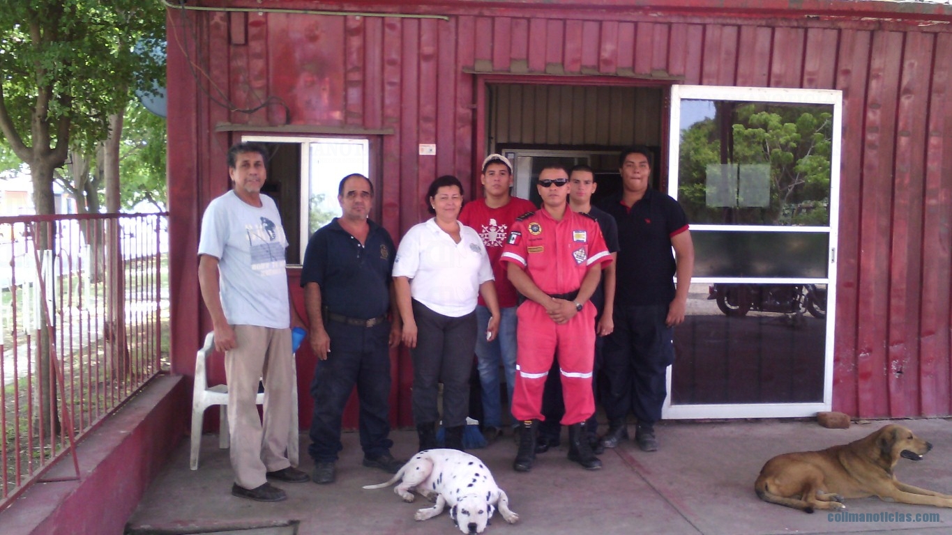 bomberos manzanillo dia social